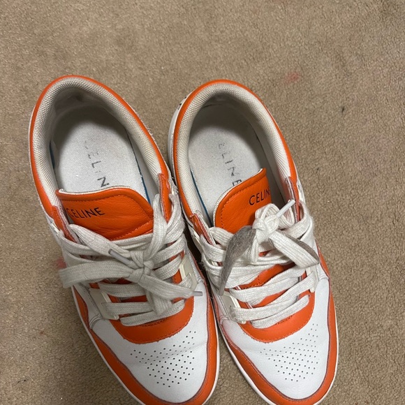 SOLD Orange and white shoes sneakers - Picture 2 of 5